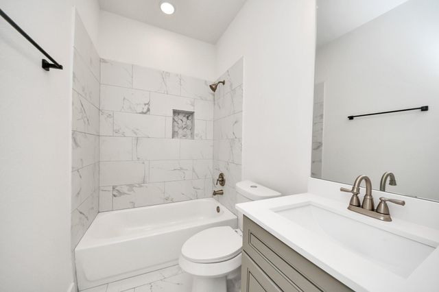 4335 Avron Drive, Stafford, TX 77477
