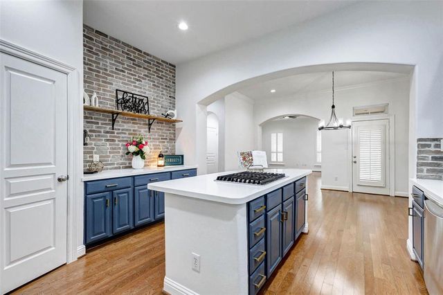 43 Versante Court, Houston, TX 77070
