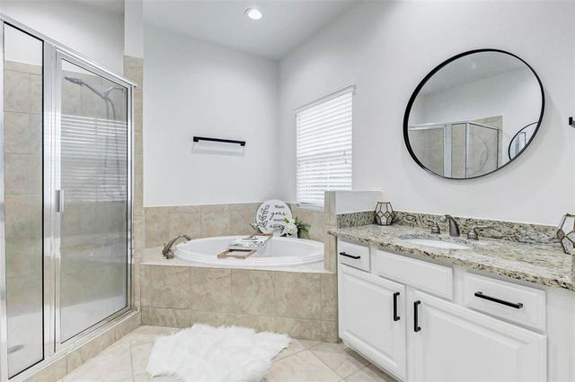 43 Versante Court, Houston, TX 77070