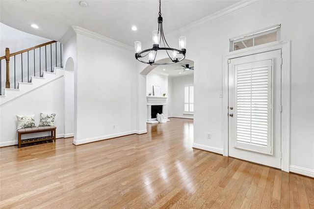 43 Versante Court, Houston, TX 77070