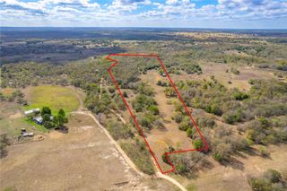 000 Armadillo LN, Bastrop, TX 78602