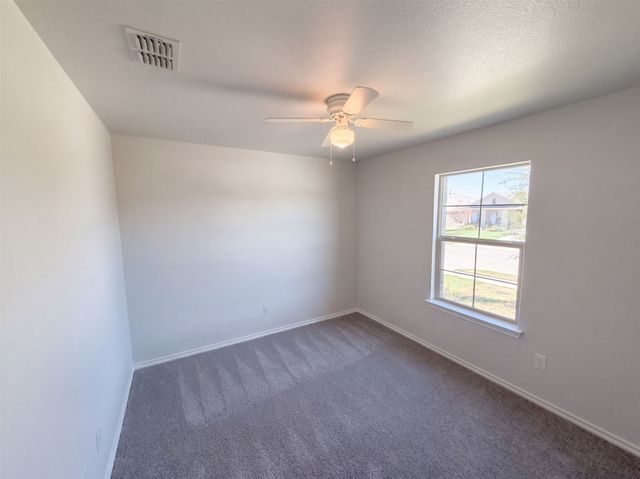 517 Bronze Circle W, Springtown, TX 76082