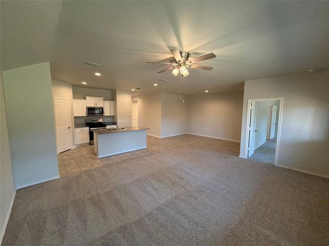 517 Bronze Circle W, Springtown, TX 76082