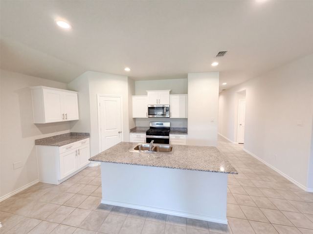 517 Bronze Circle W, Springtown, TX 76082