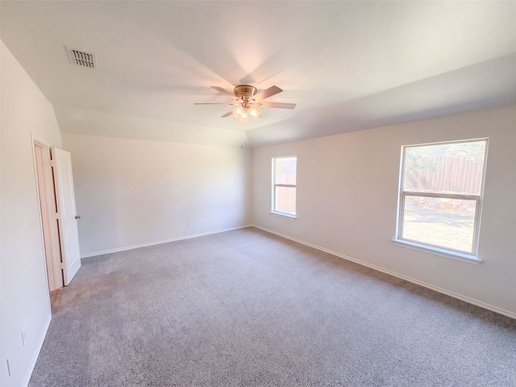 517 Bronze Circle W, Springtown, TX 76082 — photo 4