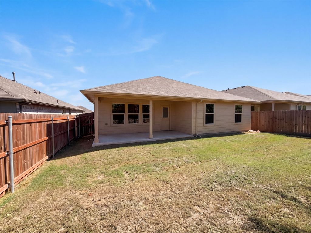 517 Bronze Circle W, Springtown, TX 76082 — photo 5