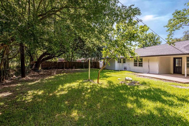 608 W Lobit Street, Baytown, TX 77520