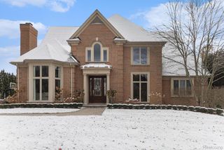 6997 Oakhurst Ridge Road, Independence Charter Township, MI 48348