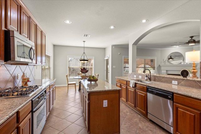 2105 Bindon DR, Cedar Park, TX 78613