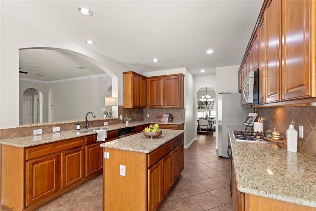 2105 Bindon DR, Cedar Park, TX 78613