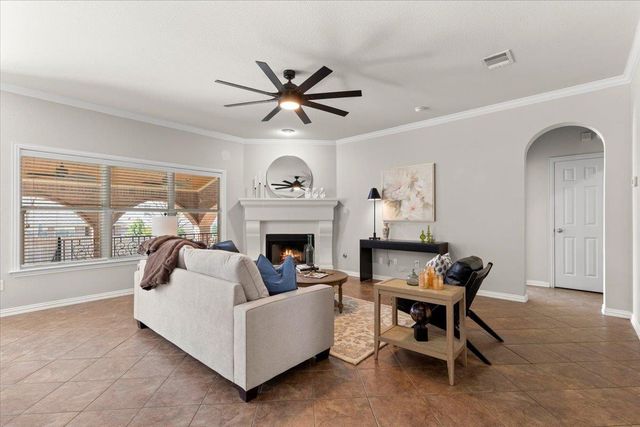 2105 Bindon DR, Cedar Park, TX 78613