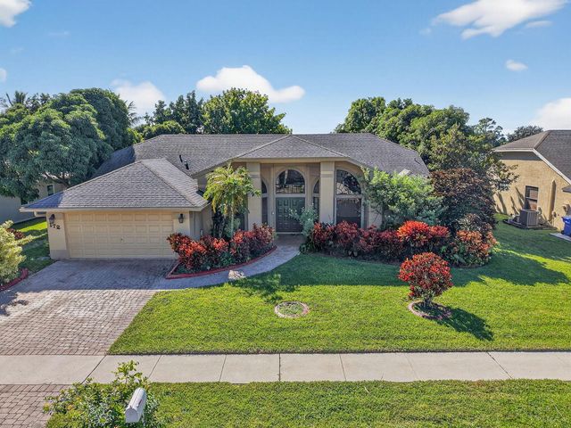 172 Monterey Way, Royal Palm Beach, FL 33411