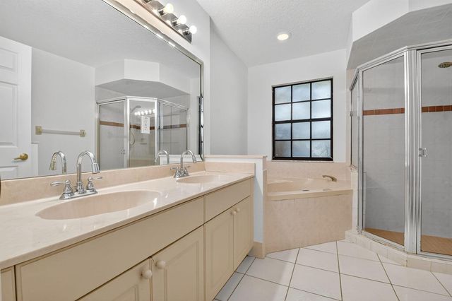 172 Monterey Way, Royal Palm Beach, FL 33411