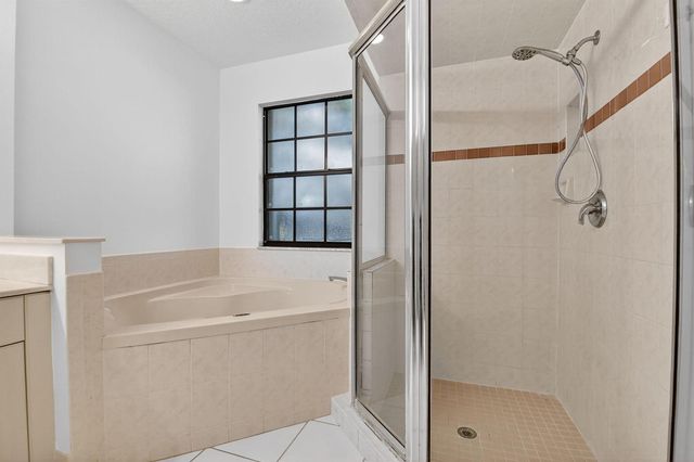 172 Monterey Way, Royal Palm Beach, FL 33411