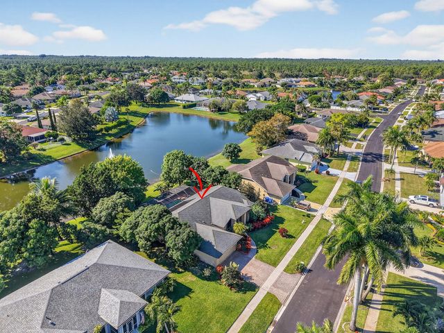 172 Monterey Way, Royal Palm Beach, FL 33411