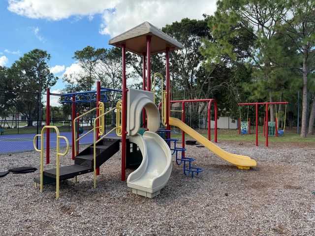172 Monterey Way, Royal Palm Beach, FL 33411