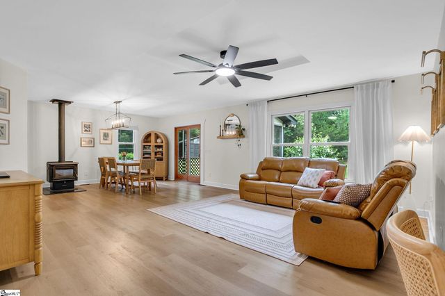 125 Christie Lane, Piedmont, SC 29673