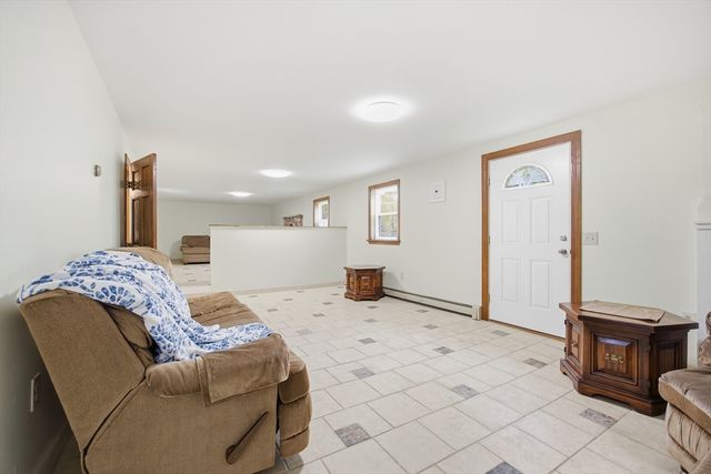 50 Harborview Rd, Hull, MA 02045