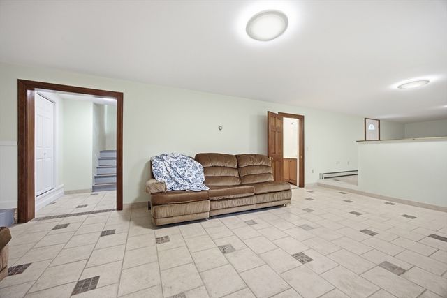 50 Harborview Rd, Hull, MA 02045