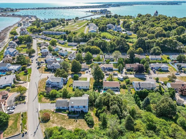50 Harborview Rd, Hull, MA 02045