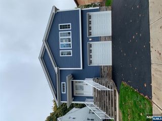3 2nd Street 2, Elmwood Park, NJ 07407