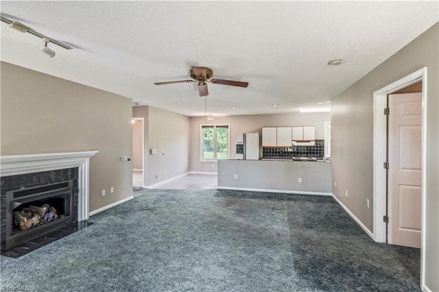 807 Silver Dapple Lane, Kernersville, NC 27284