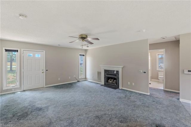 807 Silver Dapple Lane, Kernersville, NC 27284