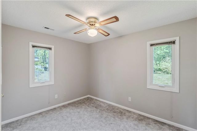 807 Silver Dapple Lane, Kernersville, NC 27284