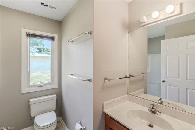 807 Silver Dapple Lane, Kernersville, NC 27284