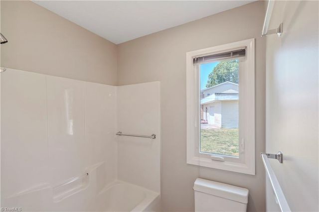 807 Silver Dapple Lane, Kernersville, NC 27284
