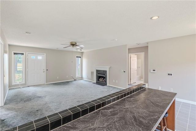 807 Silver Dapple Lane, Kernersville, NC 27284