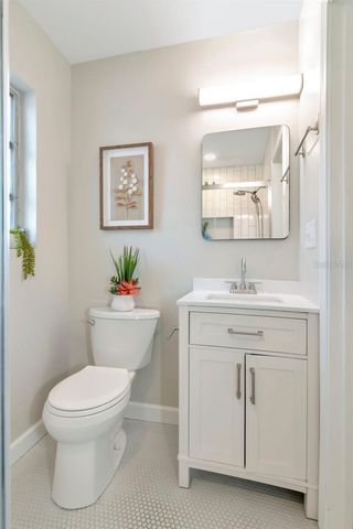 5132 OXFORD AVENUE N, St Petersburg, FL 33710