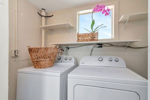 5132 OXFORD AVENUE N, St Petersburg, FL 33710