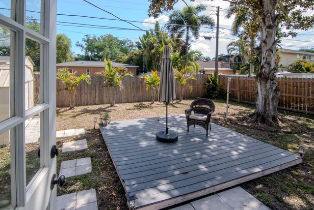 5132 OXFORD AVENUE N, St Petersburg, FL 33710