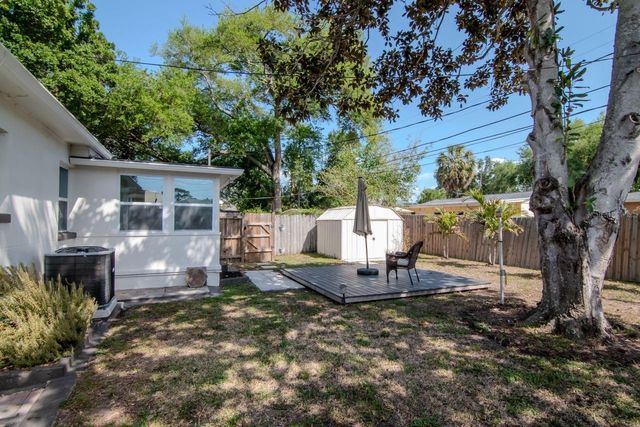 5132 OXFORD AVENUE N, St Petersburg, FL 33710