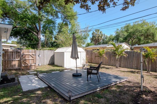 5132 OXFORD AVENUE N, St Petersburg, FL 33710