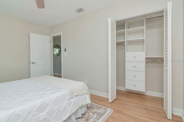 5132 OXFORD AVENUE N, St Petersburg, FL 33710