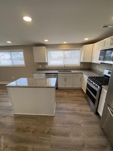 6511 Caribou Street, Westland, MI 48185