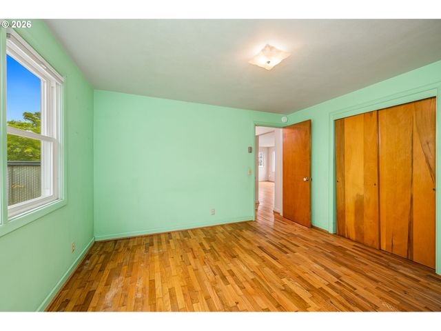 1470 JAY St, Eugene, OR 97402