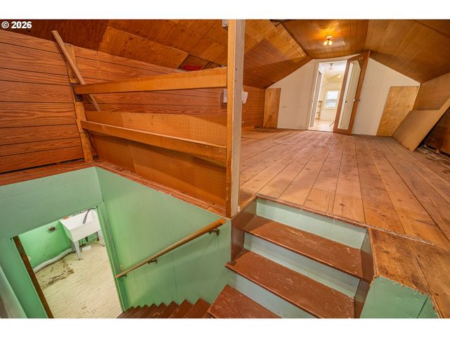 1470 JAY St, Eugene, OR 97402