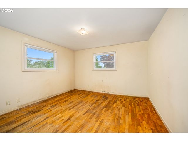 1470 JAY St, Eugene, OR 97402