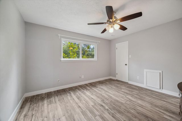 2007 Seven Oaks Drive, Kingwood, TX 77339