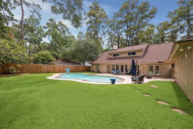 2007 Seven Oaks Drive, Kingwood, TX 77339