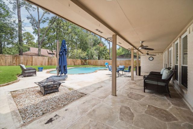 2007 Seven Oaks Drive, Kingwood, TX 77339