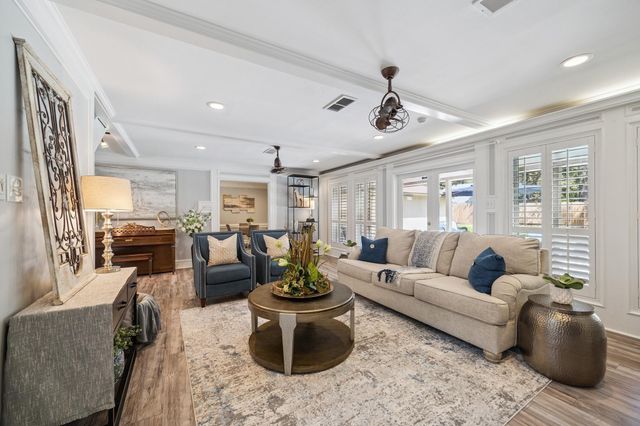 2007 Seven Oaks Drive, Kingwood, TX 77339