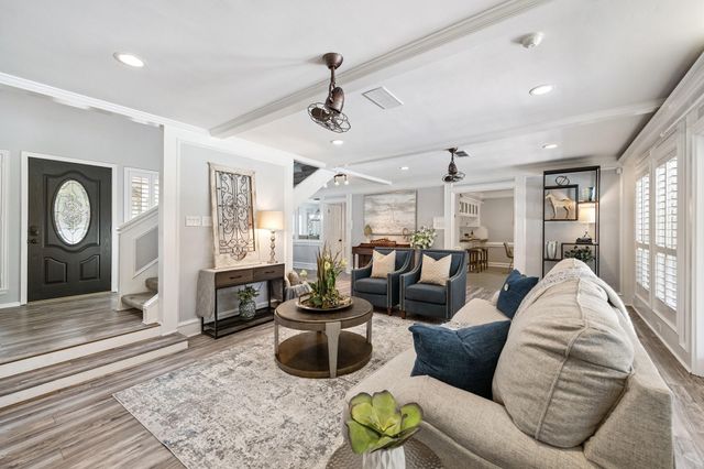 2007 Seven Oaks Drive, Kingwood, TX 77339