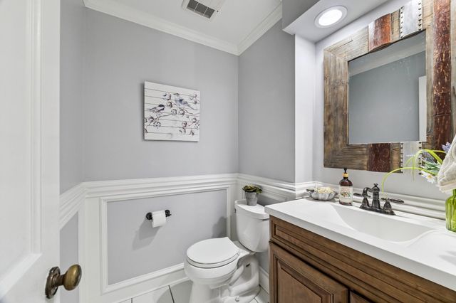 2007 Seven Oaks Drive, Kingwood, TX 77339