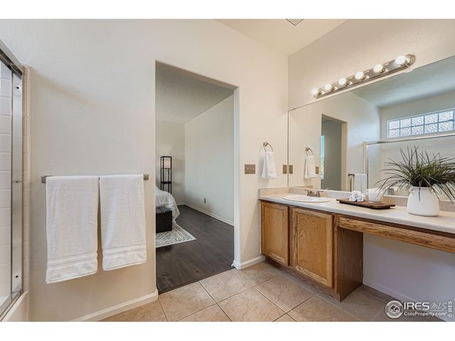 5220 S Sicily St, Aurora, CO 80015