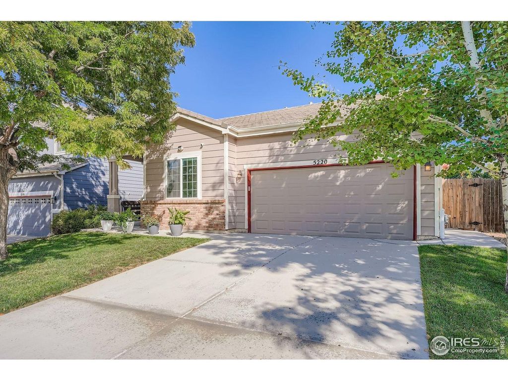 5220 S Sicily St, Aurora, CO 80015