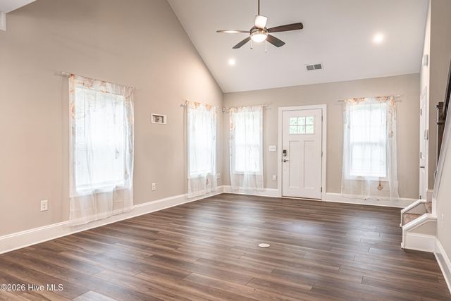 315 Mashie Court, West End, NC 27376